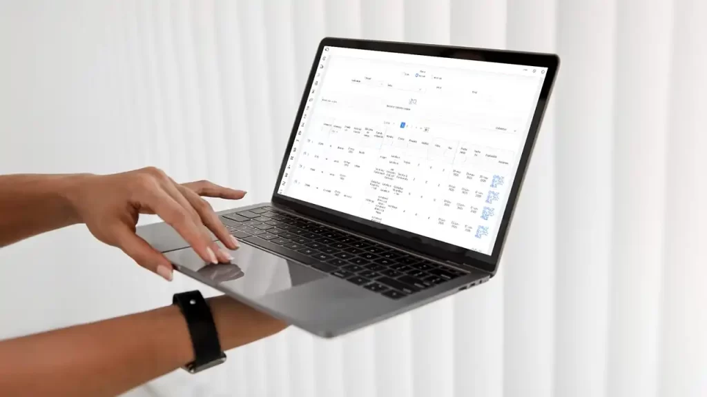 Software de gerenciamento para agências de viagens on-line.